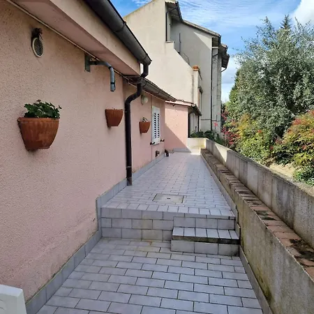 Feriehus La Casetta Di Flo Montecosaro (Marche)