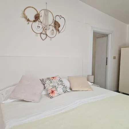 La Casetta Di Flo * Montecosaro (Marche)