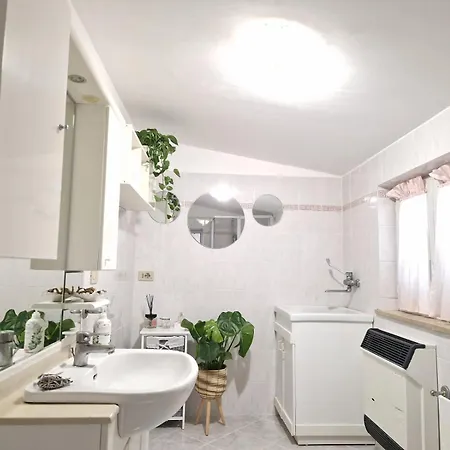 La Casetta Di Flo Montecosaro (Marche)